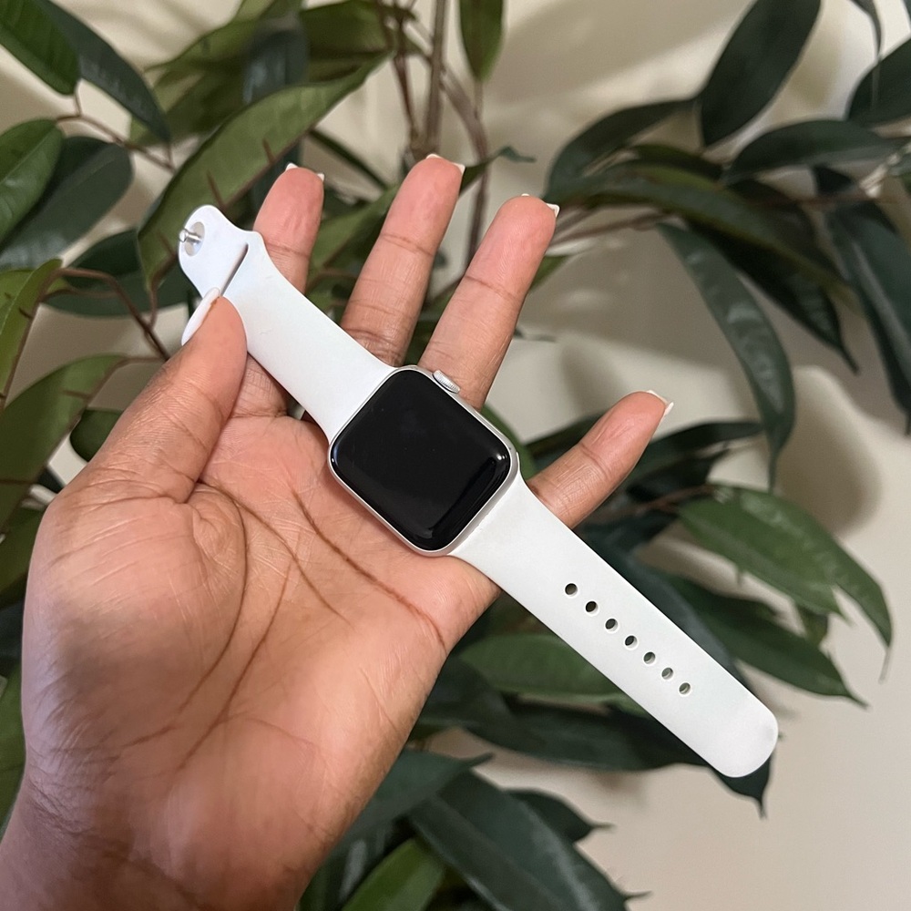 Apple Watch SE 40MM 2nd Gen
